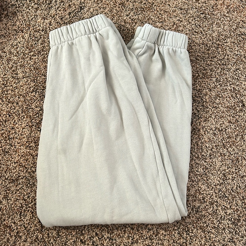 Brandy Melville green sweatpants